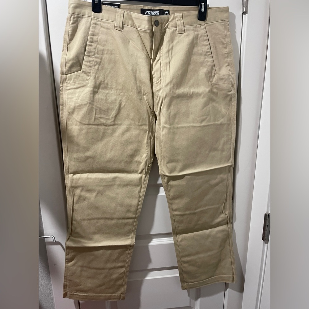 Mountain Khakis Men's Khaki Chinos 38x30